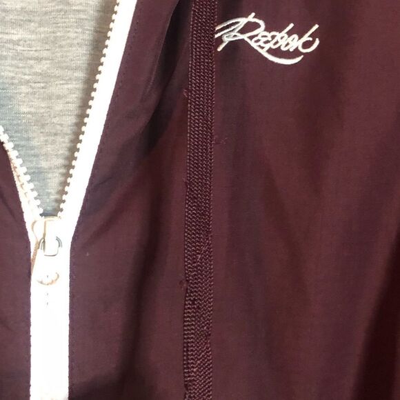 3 for $30! Reebok maroon lightweight coat - Picture 7 of 12